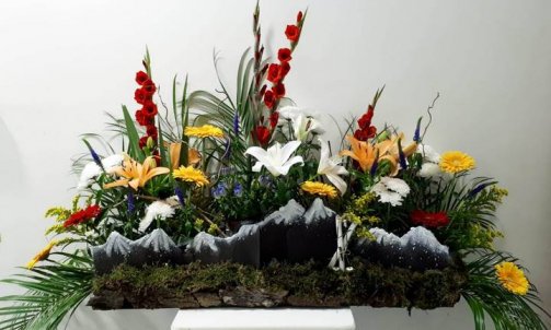Composition florale pour deuil à Sallanches 