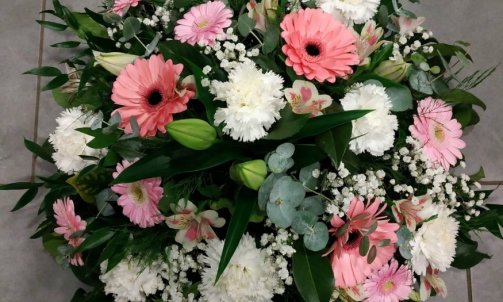 Composition florale pour deuil à Sallanches 